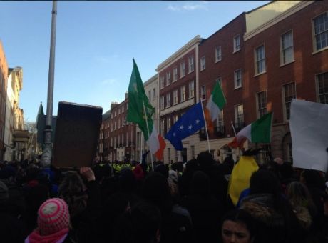 Molesworth St the Dil is surrounded! 